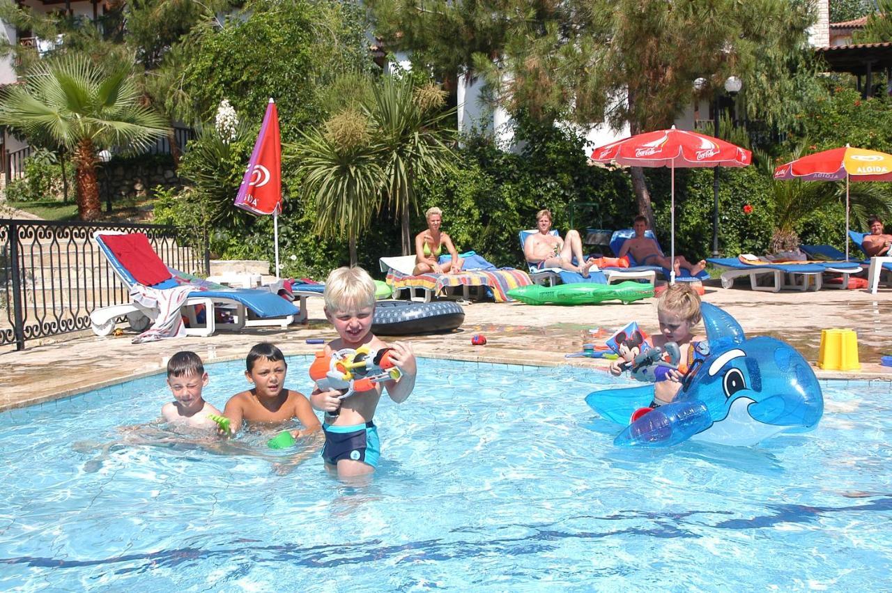 Orka World Hotel & Aquapark Ölüdeniz Extérieur photo