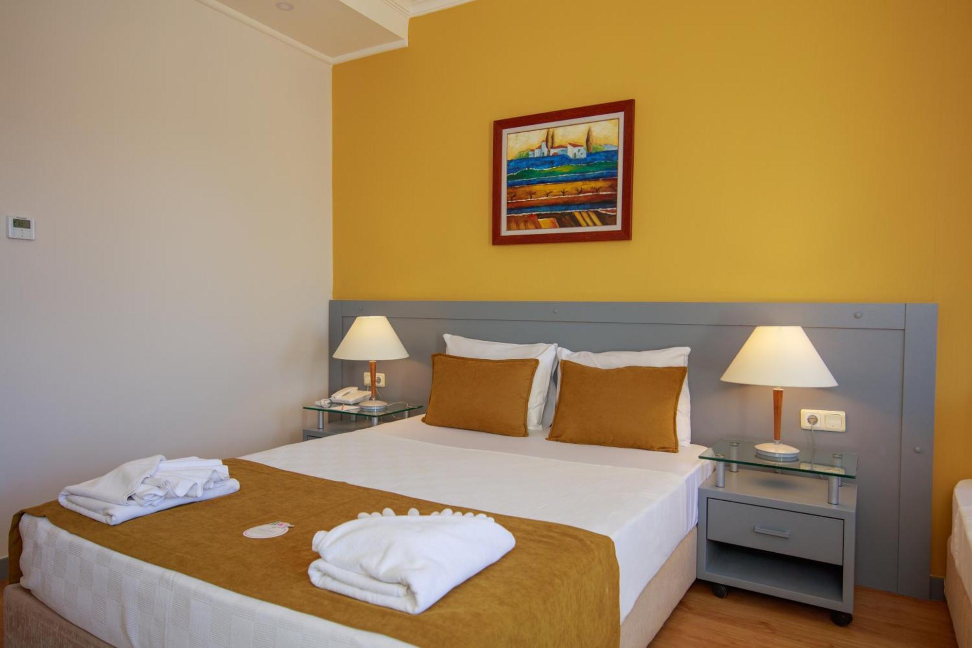 Orka World Hotel & Aquapark Ölüdeniz Extérieur photo