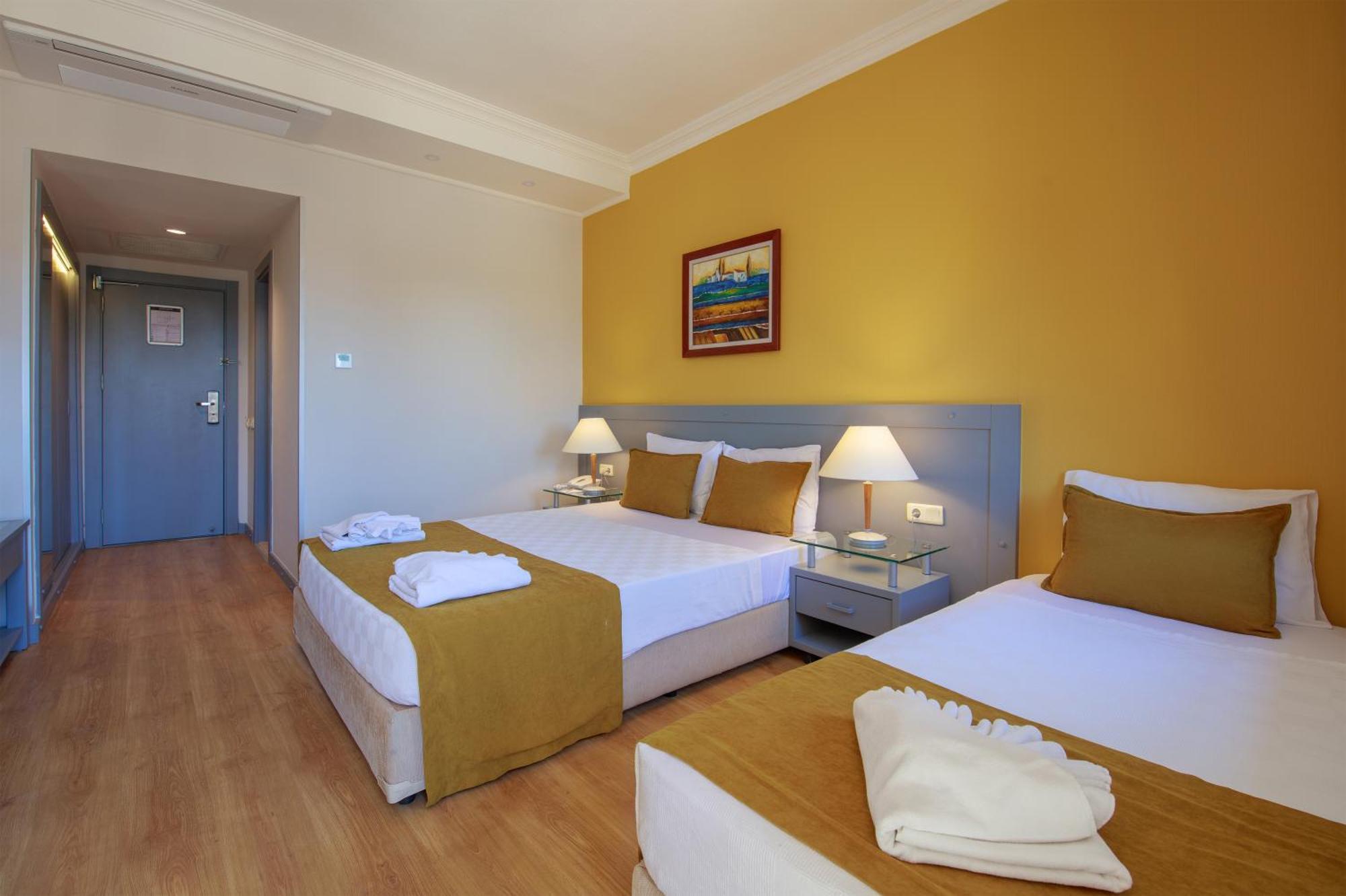 Orka World Hotel & Aquapark Ölüdeniz Extérieur photo